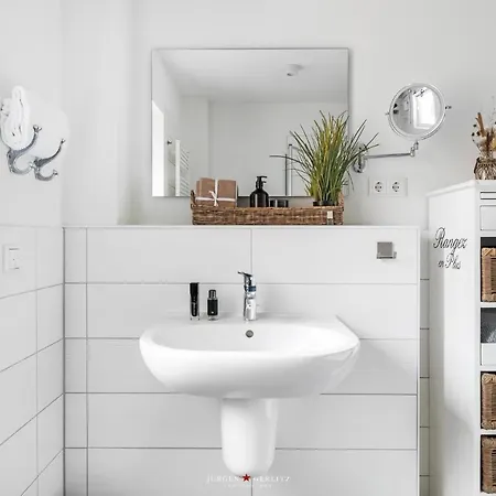 Zum Yachthafen Lägenhet Damp